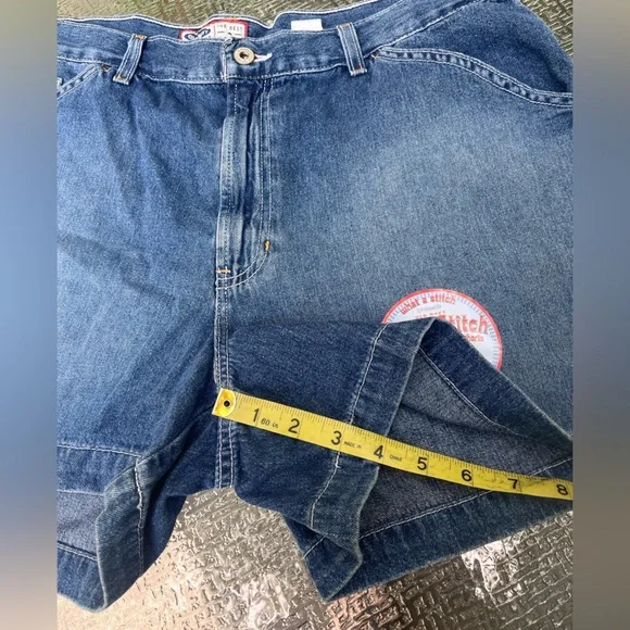 NWT Old Navy Jean shorts size 18 - Picture 2 of 7